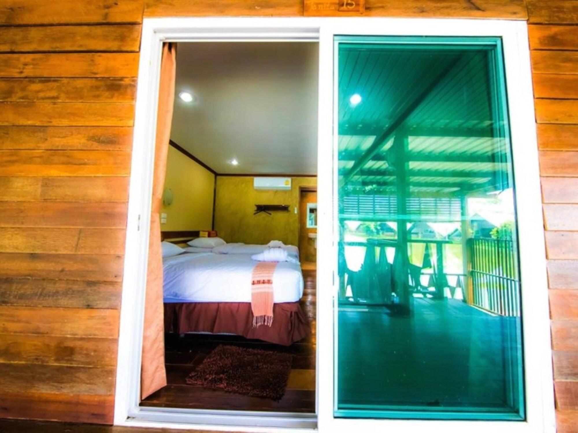Tanita Lagoon Resort Udon Thani Exterior foto