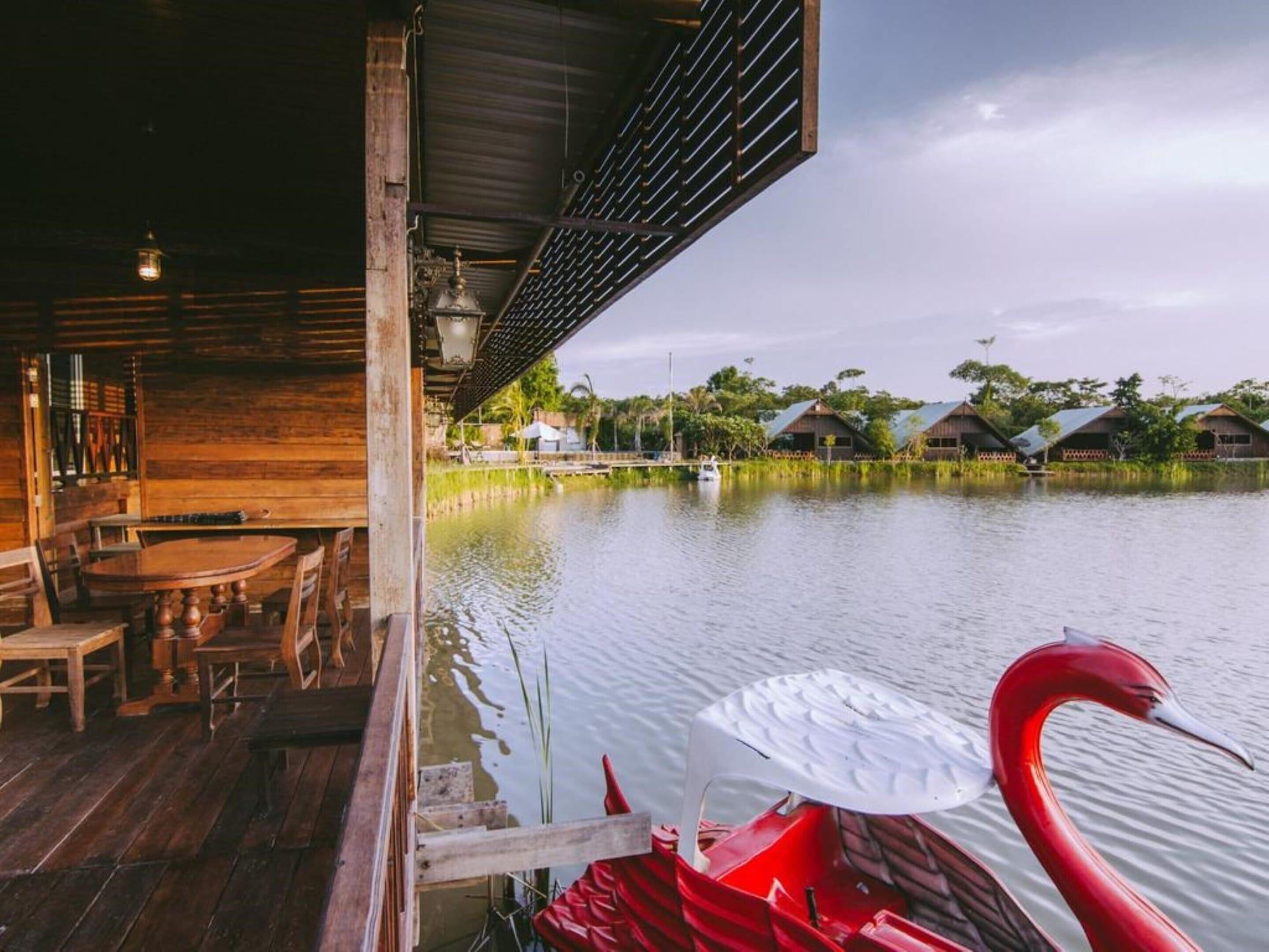 Tanita Lagoon Resort Udon Thani Exterior foto