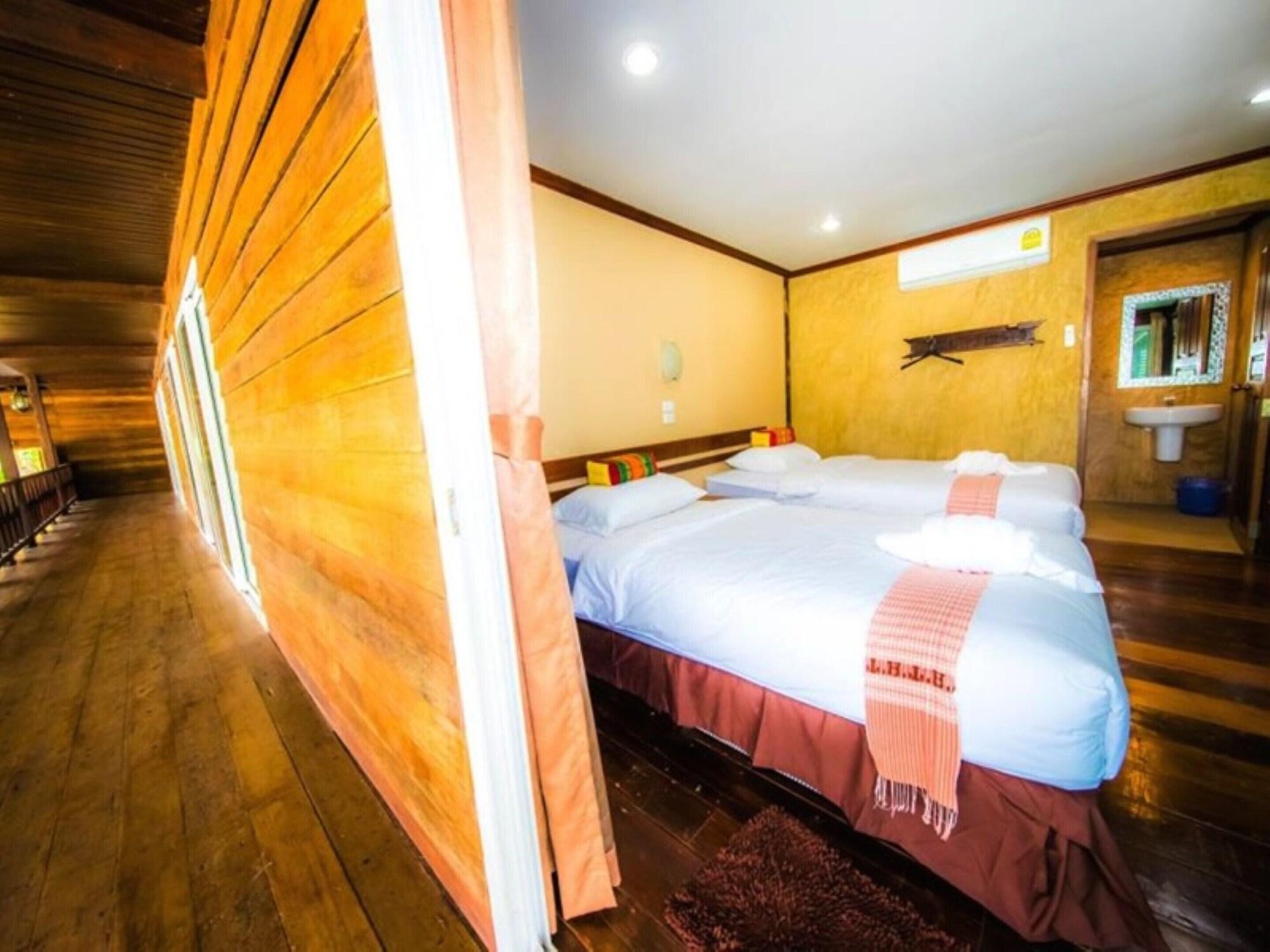 Tanita Lagoon Resort Udon Thani Exterior foto