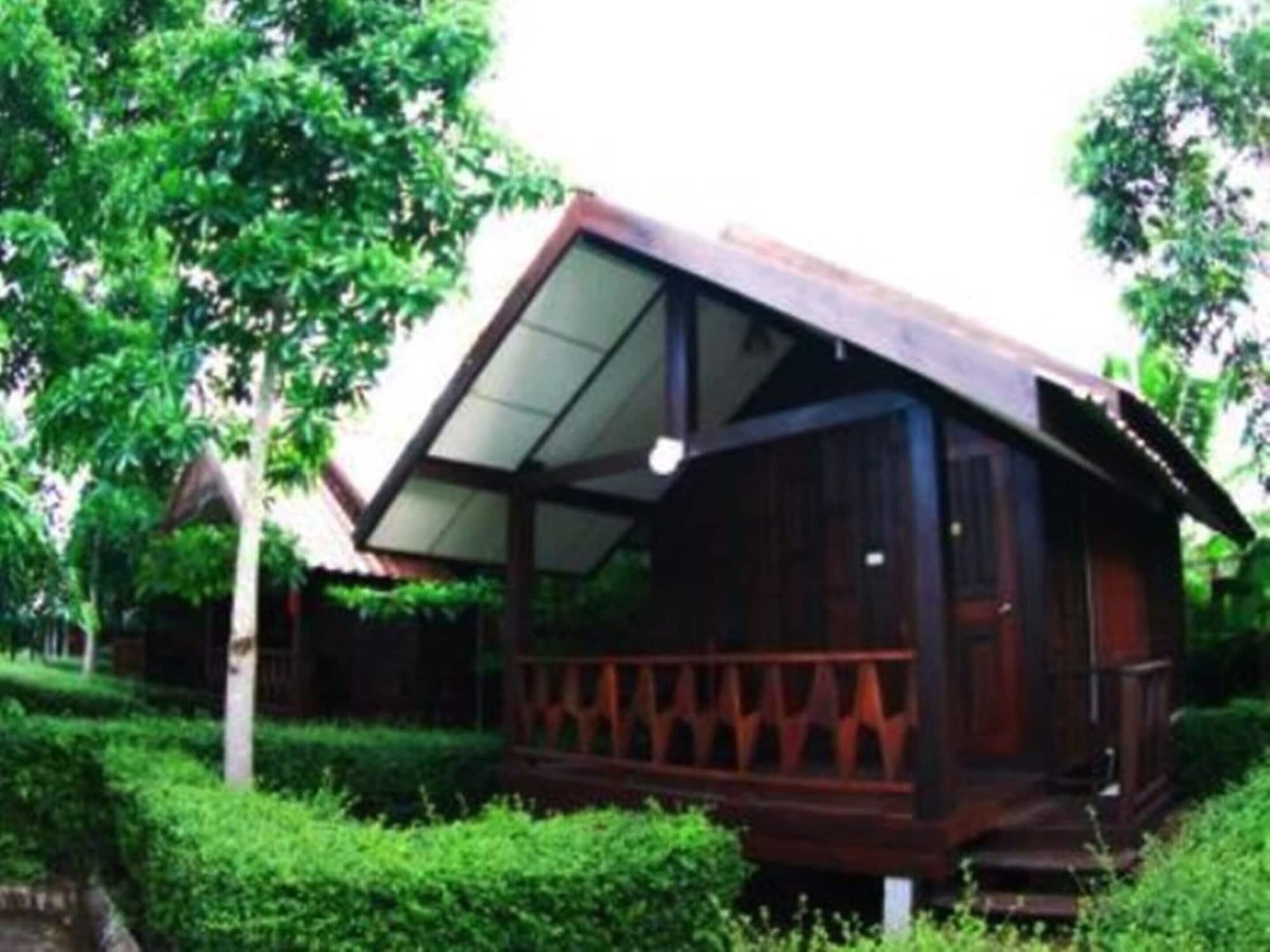 Tanita Lagoon Resort Udon Thani Exterior foto