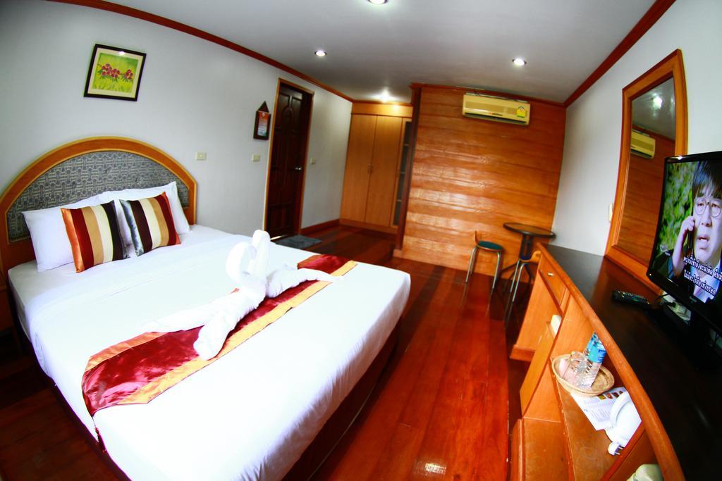 Tanita Lagoon Resort Udon Thani Cameră foto
