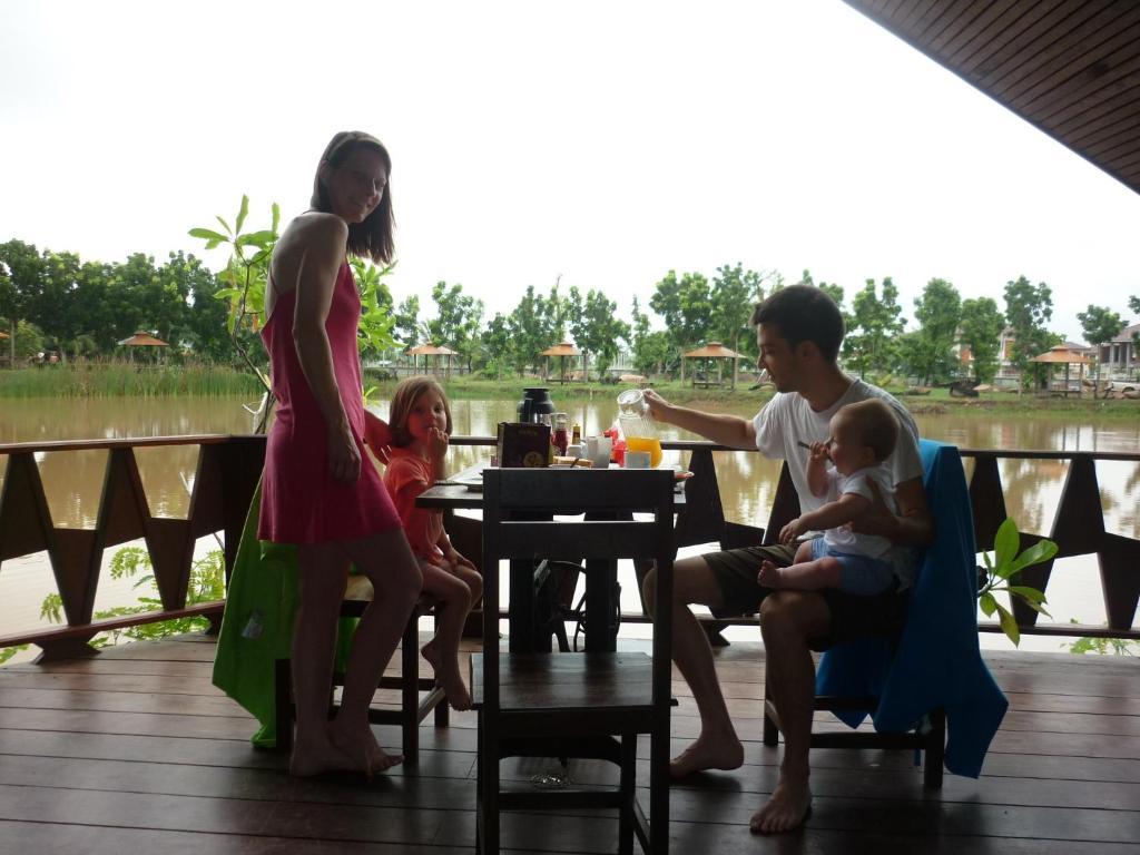 Tanita Lagoon Resort Udon Thani Cameră foto
